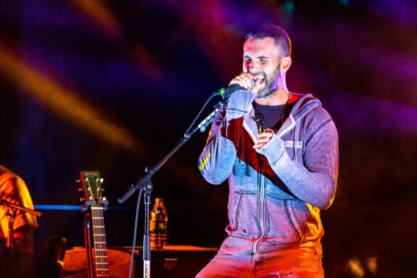 Adam Levine at The Showcase for Community Cancer Fund